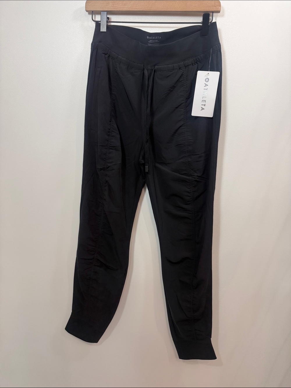 Athleta Attitude Pant black size 8. NWT.
